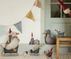 Sleigh, Mouse | Red -Mini Moments Shop 11 2009 00 lifestyle 900x750 resize fill 2048x c4a3fd7c 9d38 4c1e b152 94b6094c5022