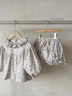 Floral Ruffle Blouse | 2 Colors -Mini Moments Shop 9A407153 006B 4E64 9D79 952BDB7E0964