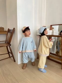 Colorblock Happy Sweat Set | Yellow -Mini Moments Shop A016D483 79A2 4B16 8B3F EAFDCE401D4A