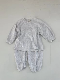 :) Embroidery Set | Heather Grey